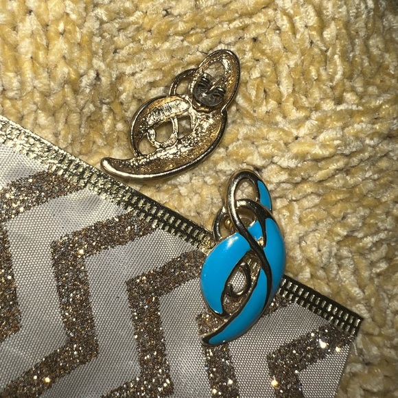 Vintage Teal & Gold Statement Earrings - Picture 5 of 8